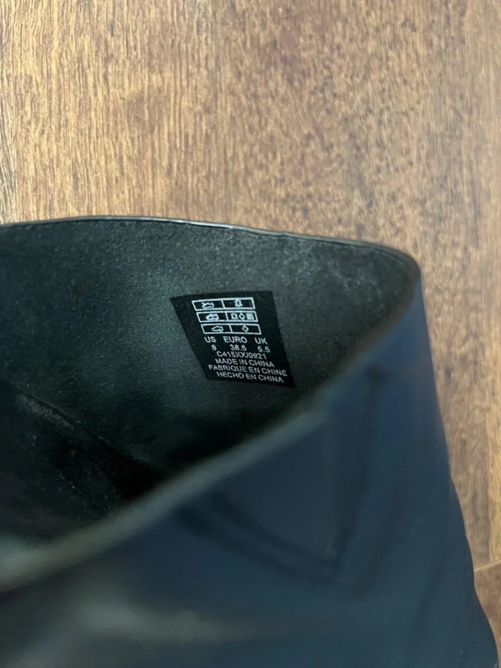 Kelsi Dagger Black Leather Slide - Picture 5 of 5